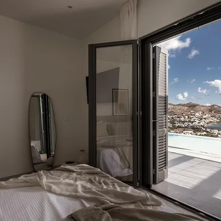 Ekloyitis Villa Finikas (Syros)