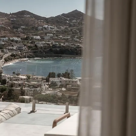 Ekloyitis * Finikas (Syros)