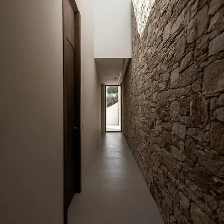 Ekloyitis * Finikas (Syros)