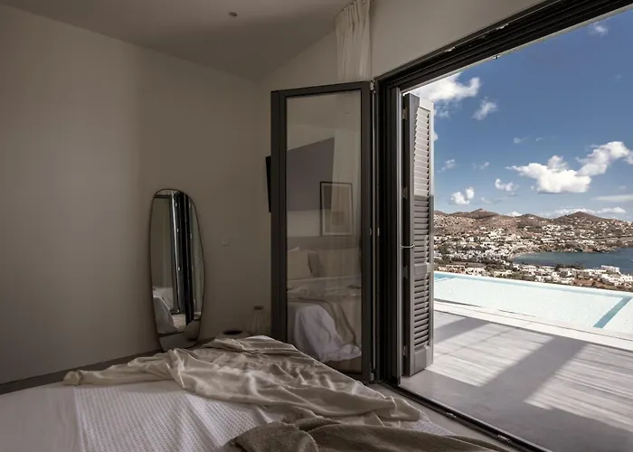 Ekloyitis Villa Finikas (Syros)